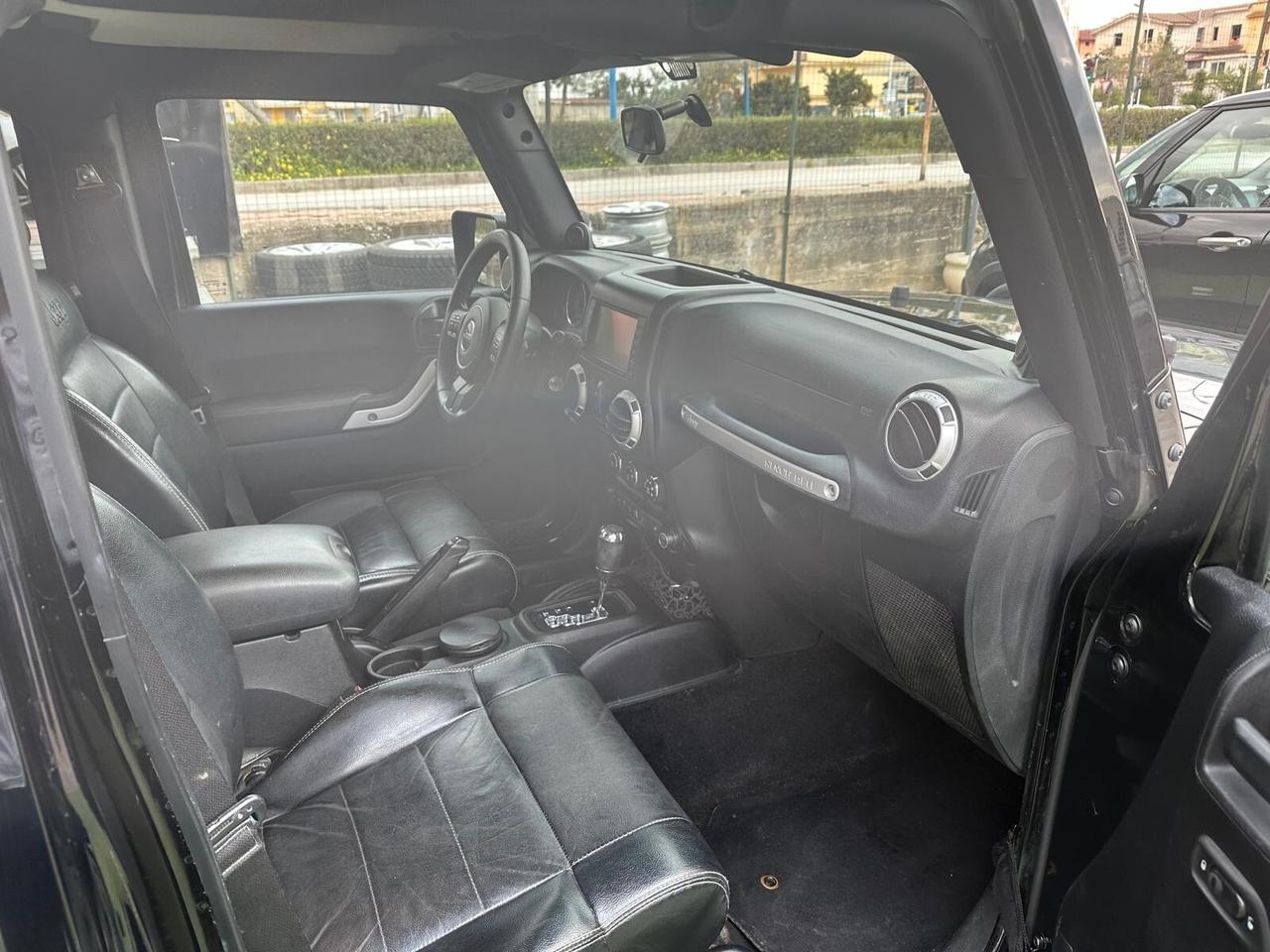 Jeep Wrangler Unlimited 2.8 CRD DPF Sahara Auto