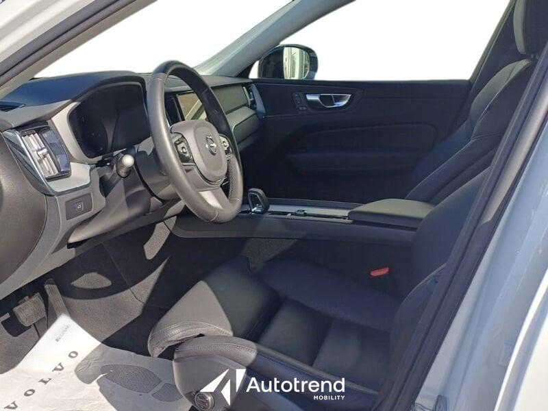 Volvo XC60 B4 197+14 CV AWD Automatica Mild Hybrid Diesel Plus Dark N1 Autocarro