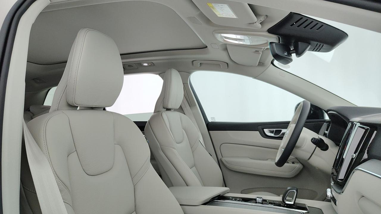 VOLVO XC60 2.0 t6 phev Plus Dark awd auto