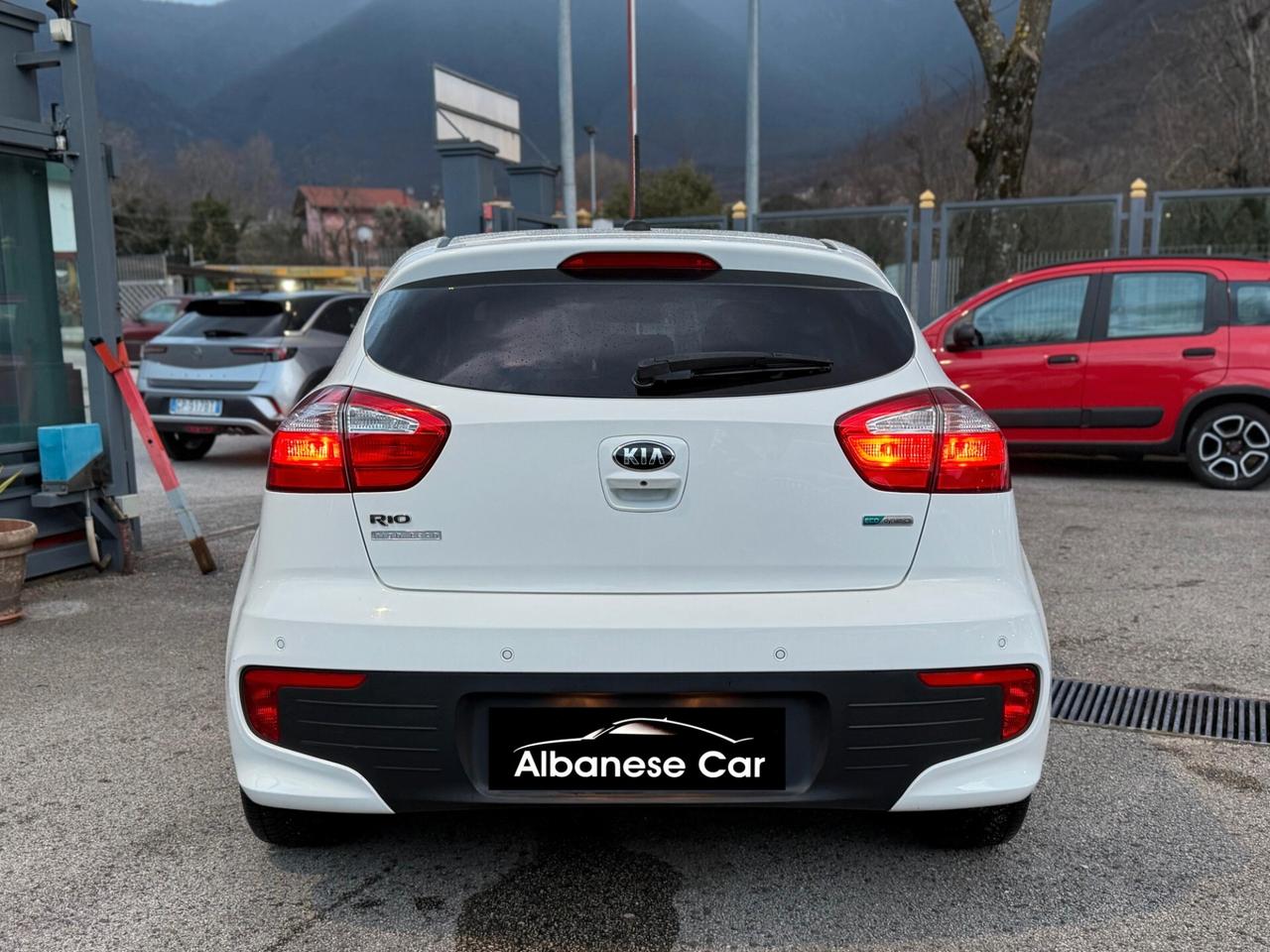 Kia Rio 1.1 CRDi 75 CV S&S High Tech