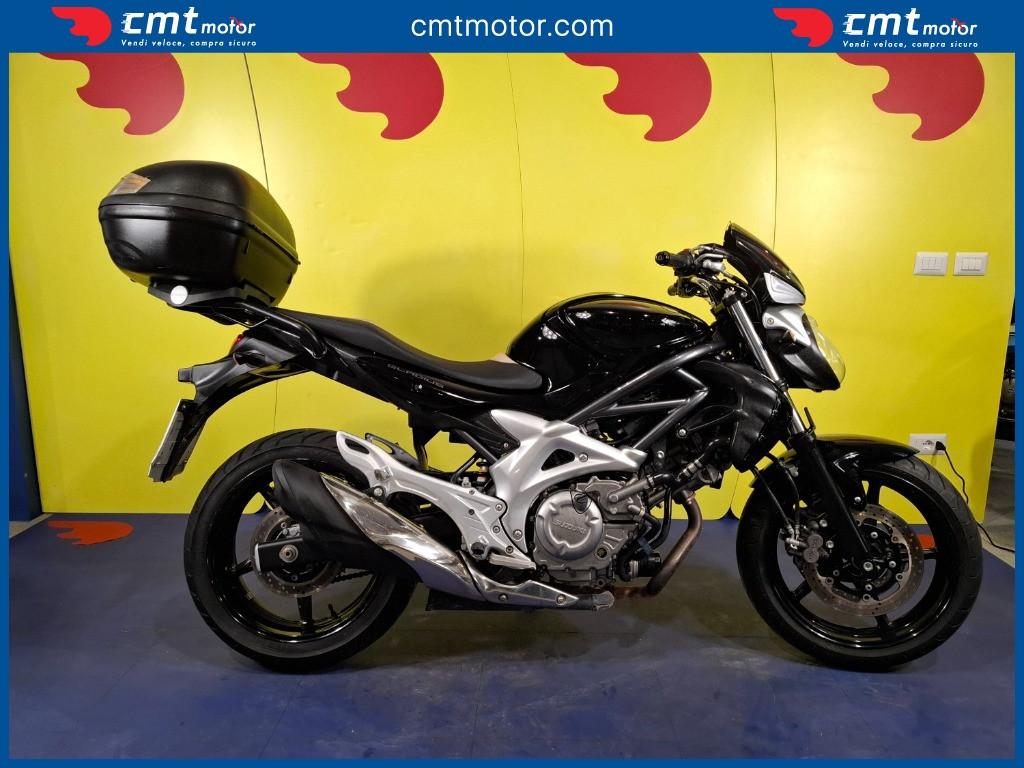 Suzuki Gladius 650 - 2011