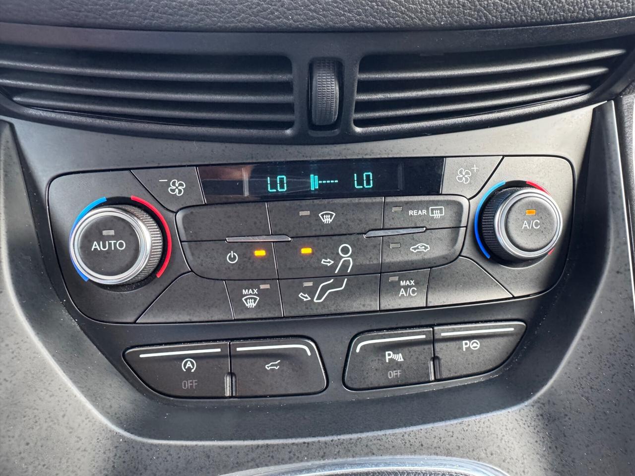 Ford Kuga 2.0 TDCI 120 CV S&S 2WD Powershift ST-Line