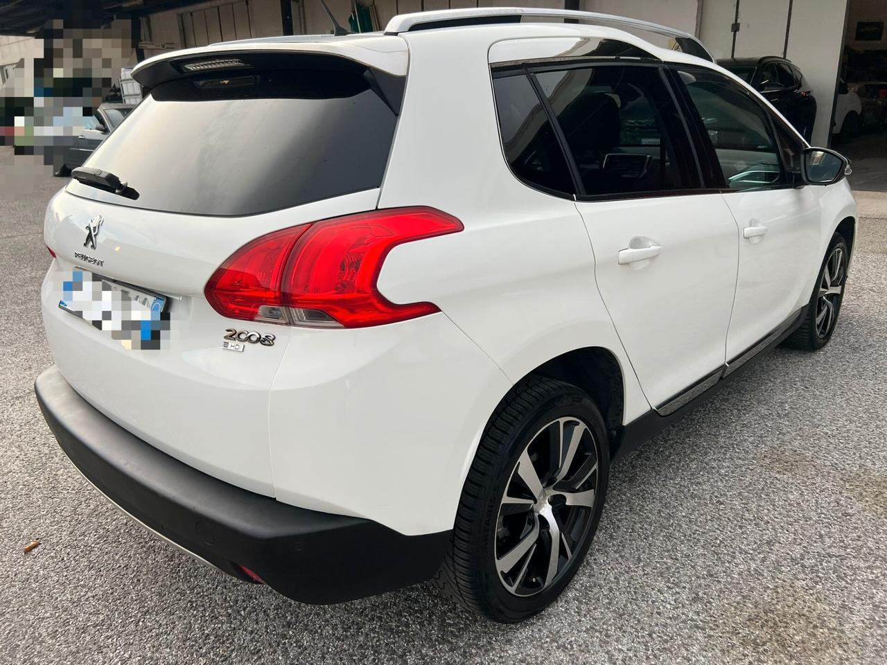 Peugeot 2008 1.6 e-HDi 115 CV Stop&Start Allure