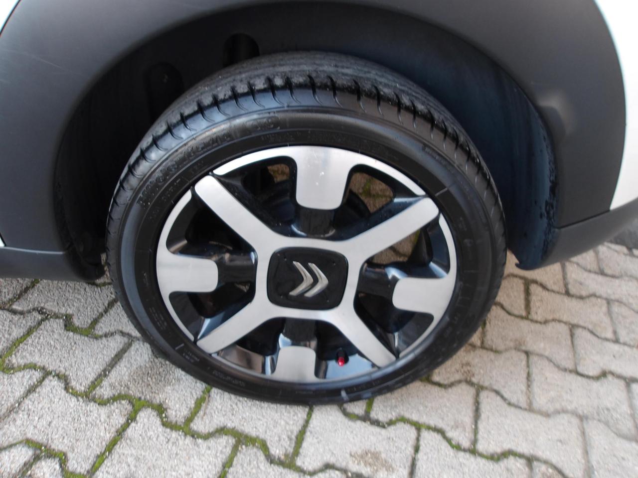 Citroen C4 Cactus 1.2 puretech Shine Edition s&s 110cv