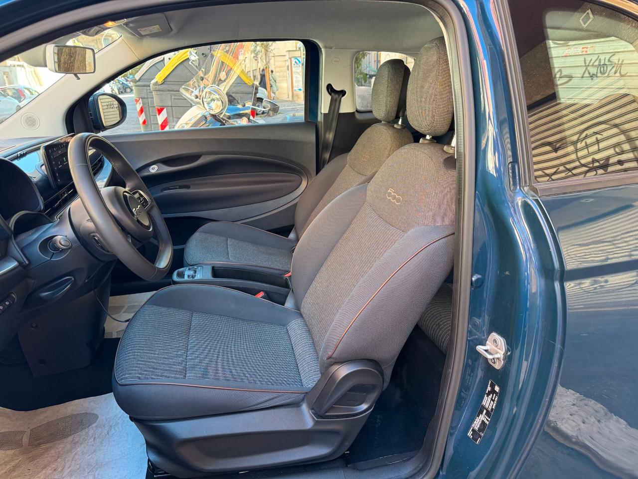 Fiat 500 500e Berlina 42 kWh Icon