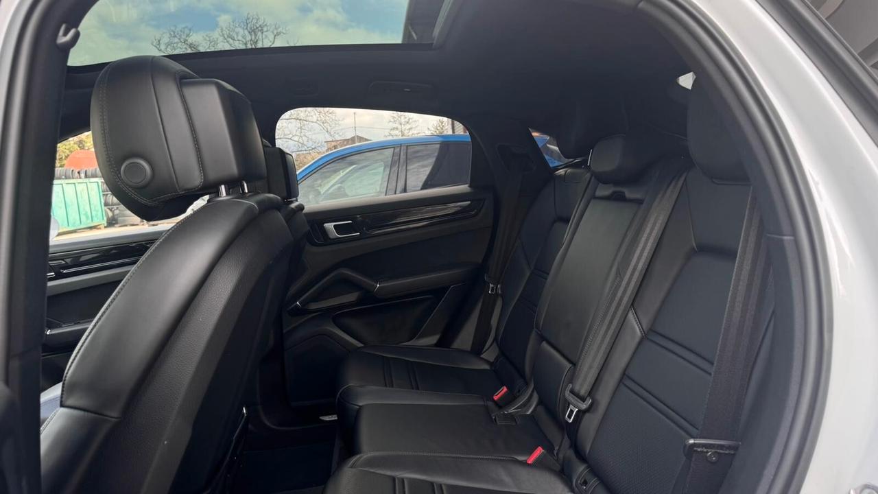 Porsche Cayenne Coupé 3.0 V6