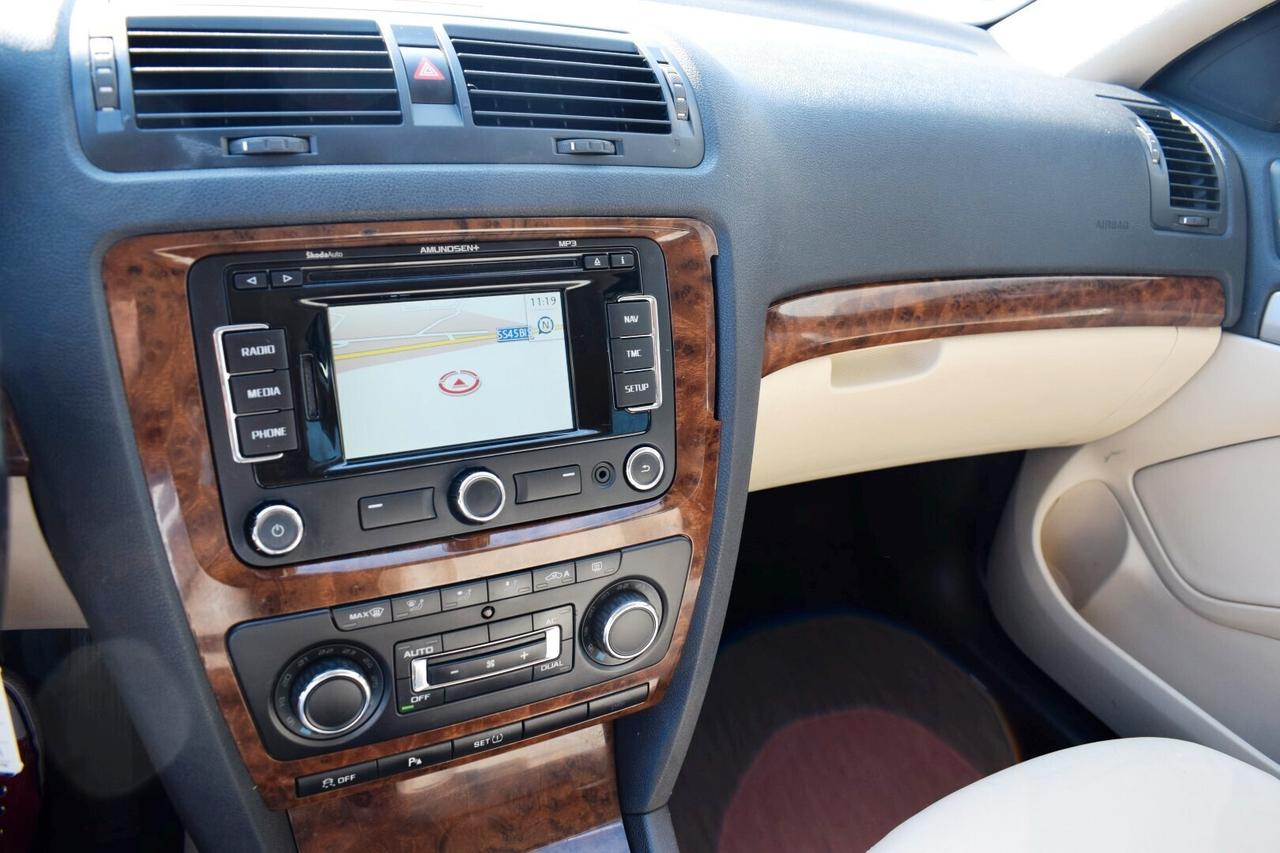 Skoda Octavia 1.6 TDI CR F.AP. Elegance UNICO PROPRIETARIO, GANCIO TRAINO!