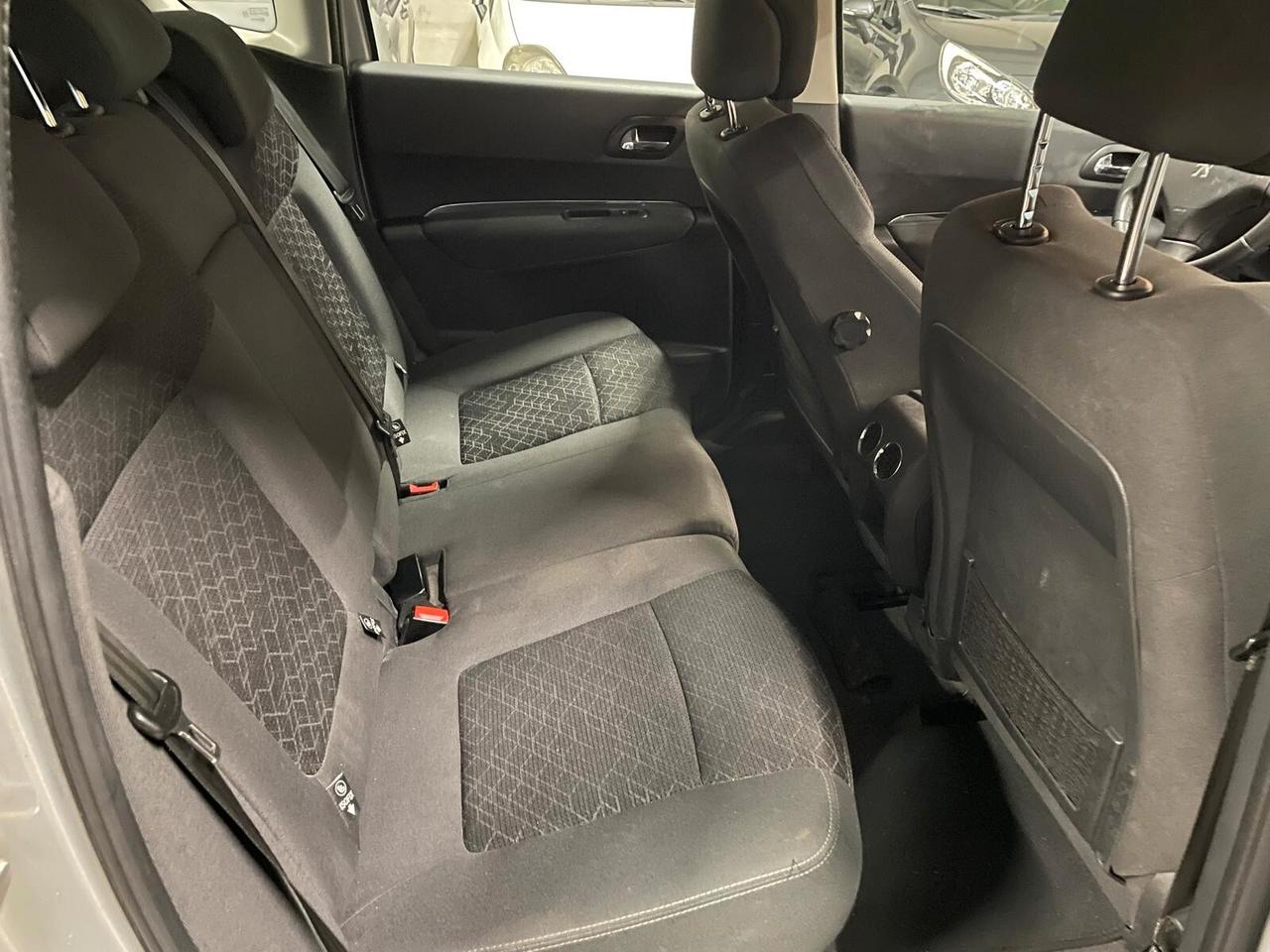 Peugeot 3008 BlueHDi 120 S&S Business