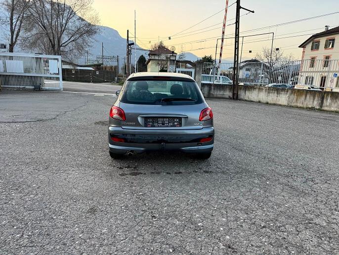 Peugeot 207 2011 1.4 16V Diesel