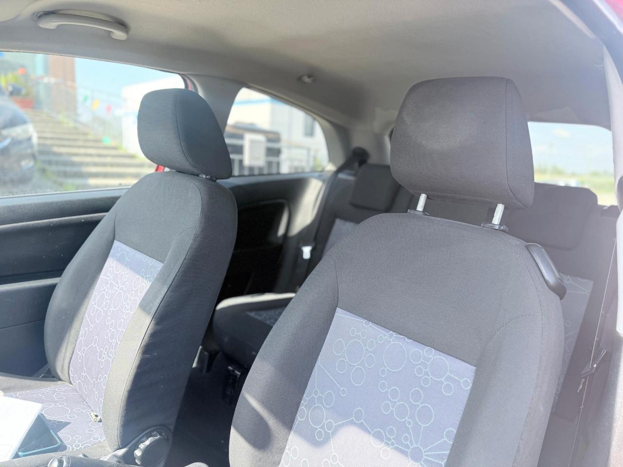 Ford Fiesta 1.2 BENZINA NEOP.