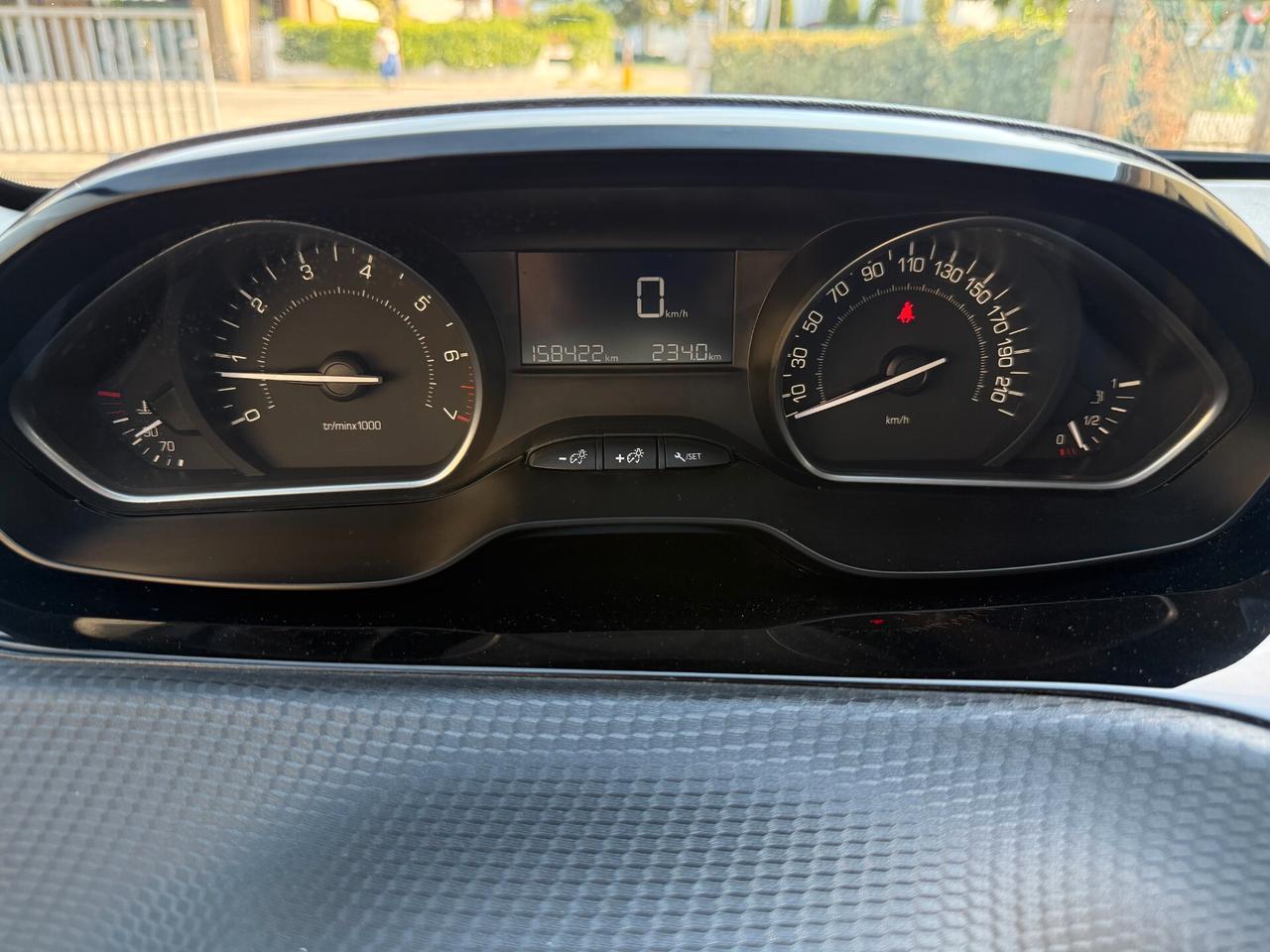 Peugeot 2008 PureTech 82 S&S Active
