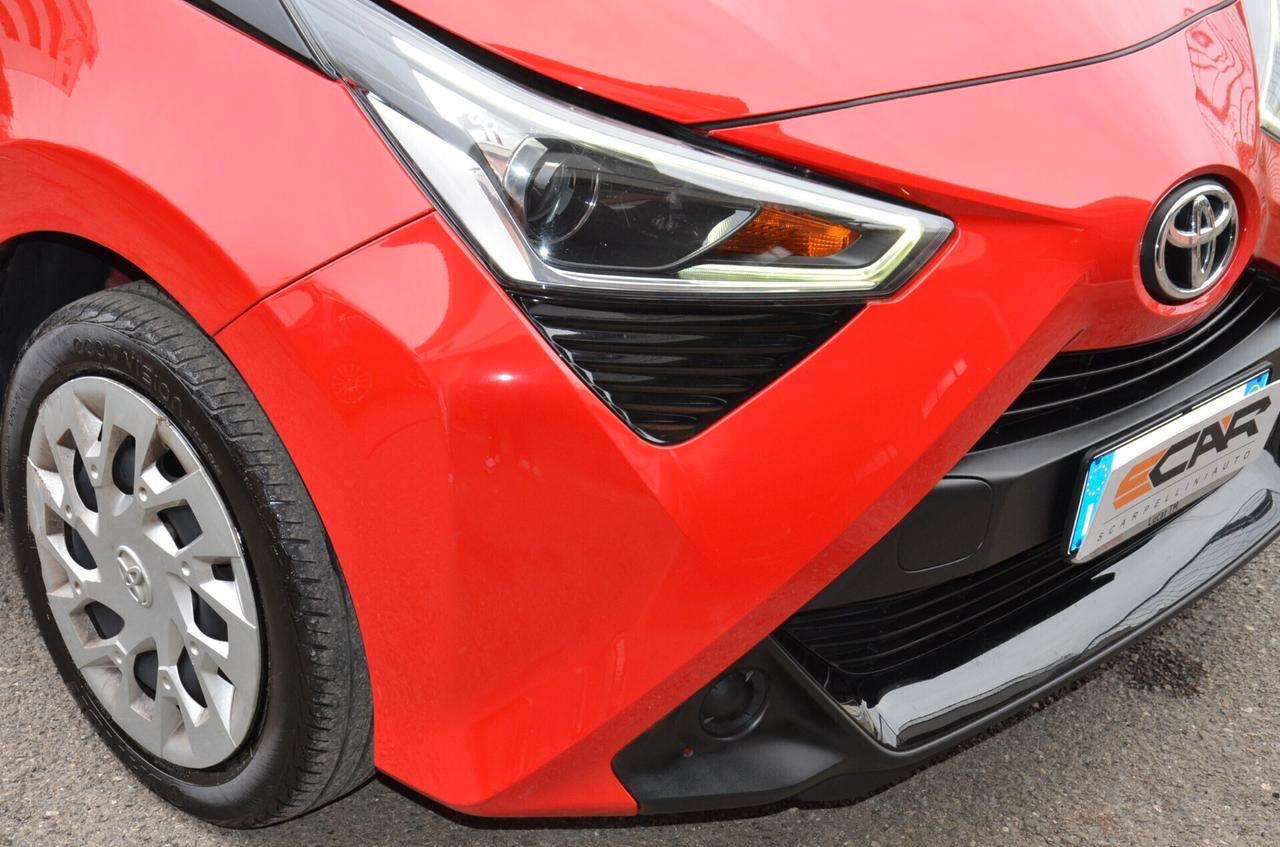 Toyota Aygo 1.0 VVT-i 72 CV 5 porte x-clusiv