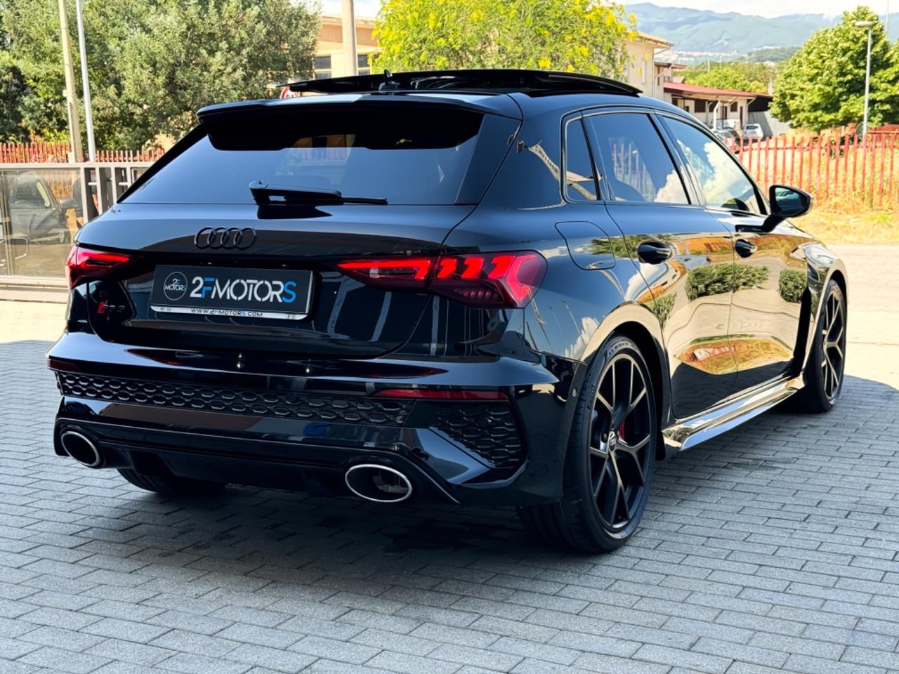 Audi RS3 Sportback 2.5 tfsi quattro s-tronic 400CV KM0