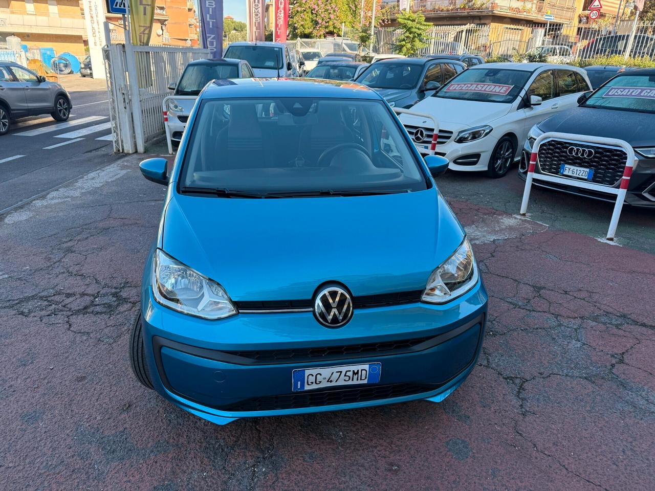 Volkswagen UP! 65cv **4 GOMME NUOVE**