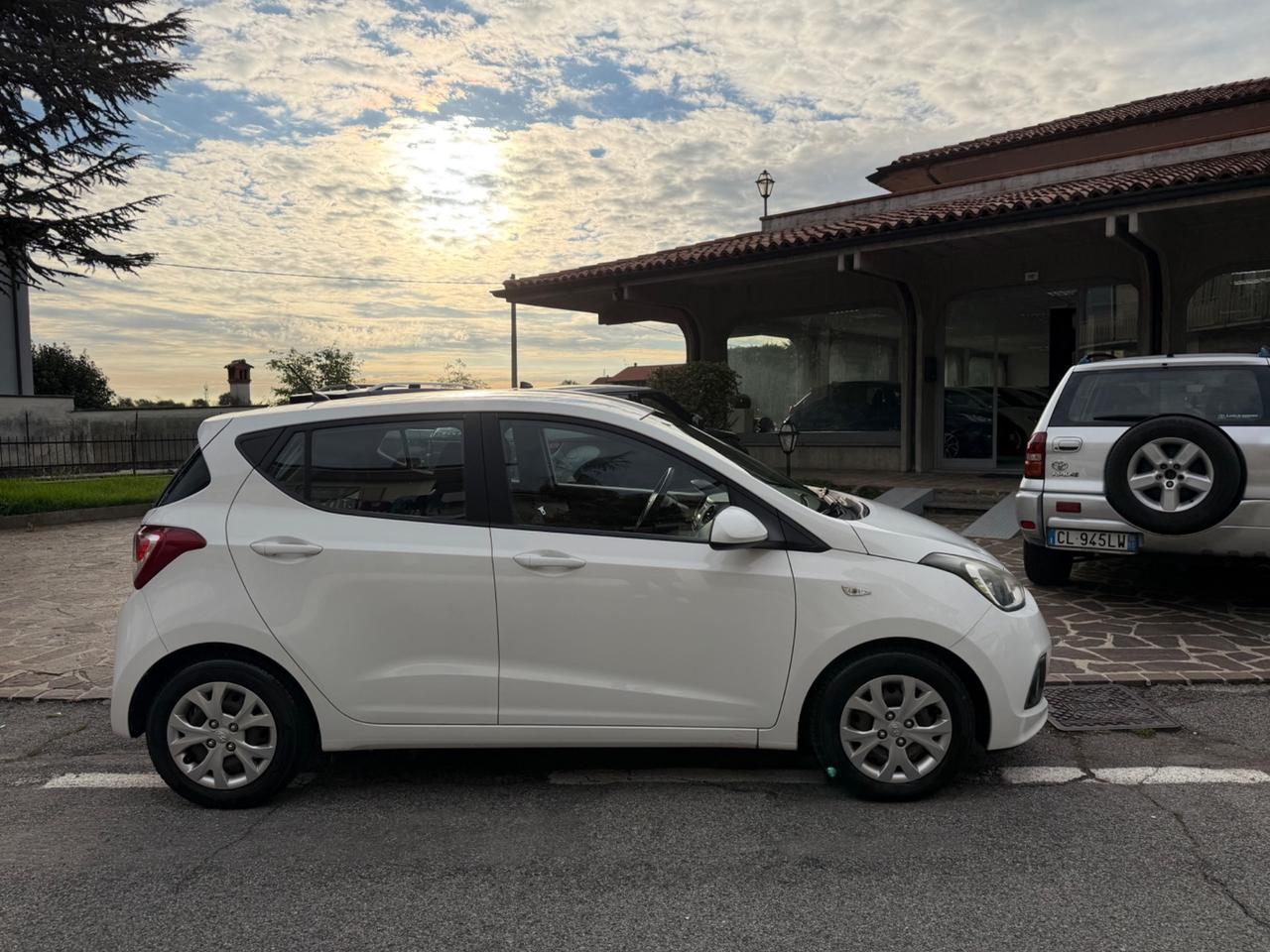 Hyundai i10 1.0 MPI Login