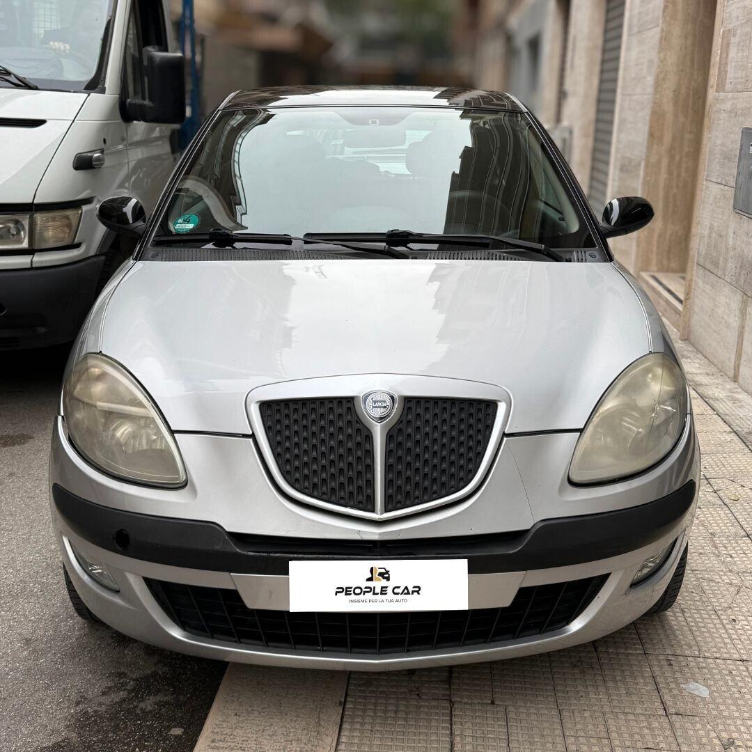 Lancia Ypsilon 1.2 GPL