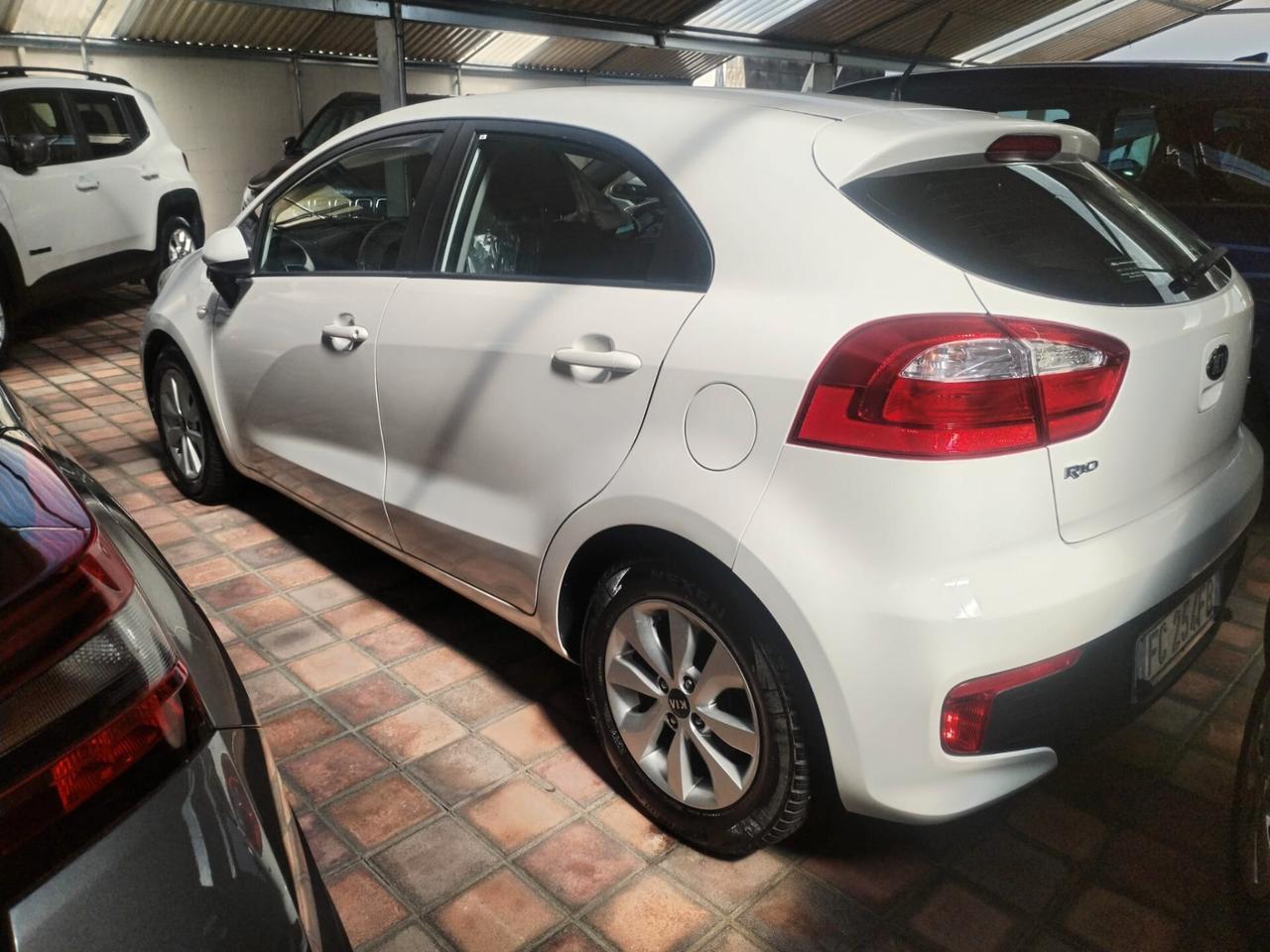 Kia Rio 1.1 CRDi 5p. Cool