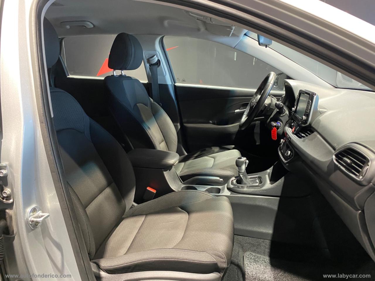 HYUNDAI i30 1.6 CRDi 5p. Comfort A/T
