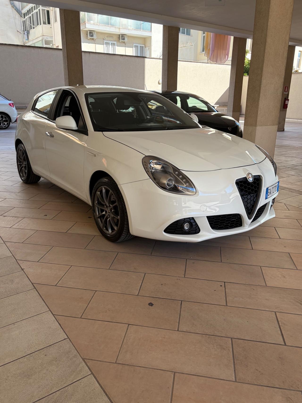 Alfa Romeo Giulietta 1.6 JTDm-2 105 CV Distinctive