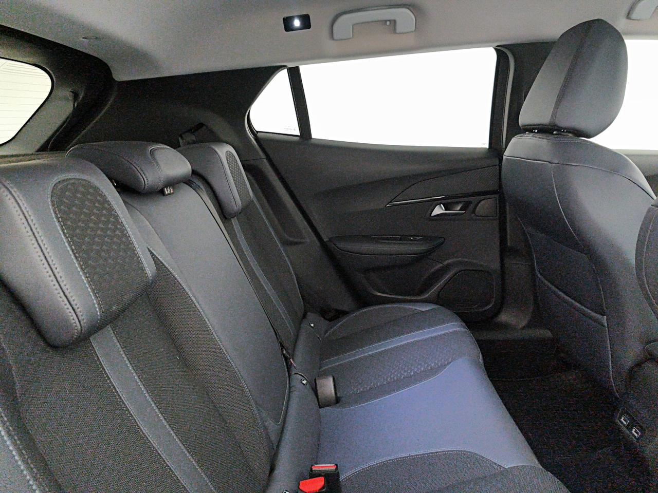 Peugeot 2008 1.2 puretech Allure 130cv