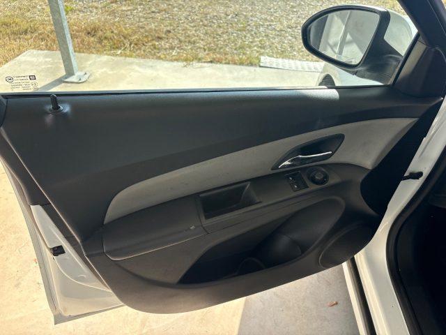 CHEVROLET Cruze 1.6 5 porte LT EURO 5 OK NEOPATENTATI