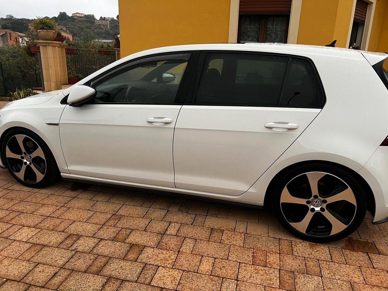 Volkswagen Golf GTD 2.0 TDI DSG 5p. BlueMotion Technology