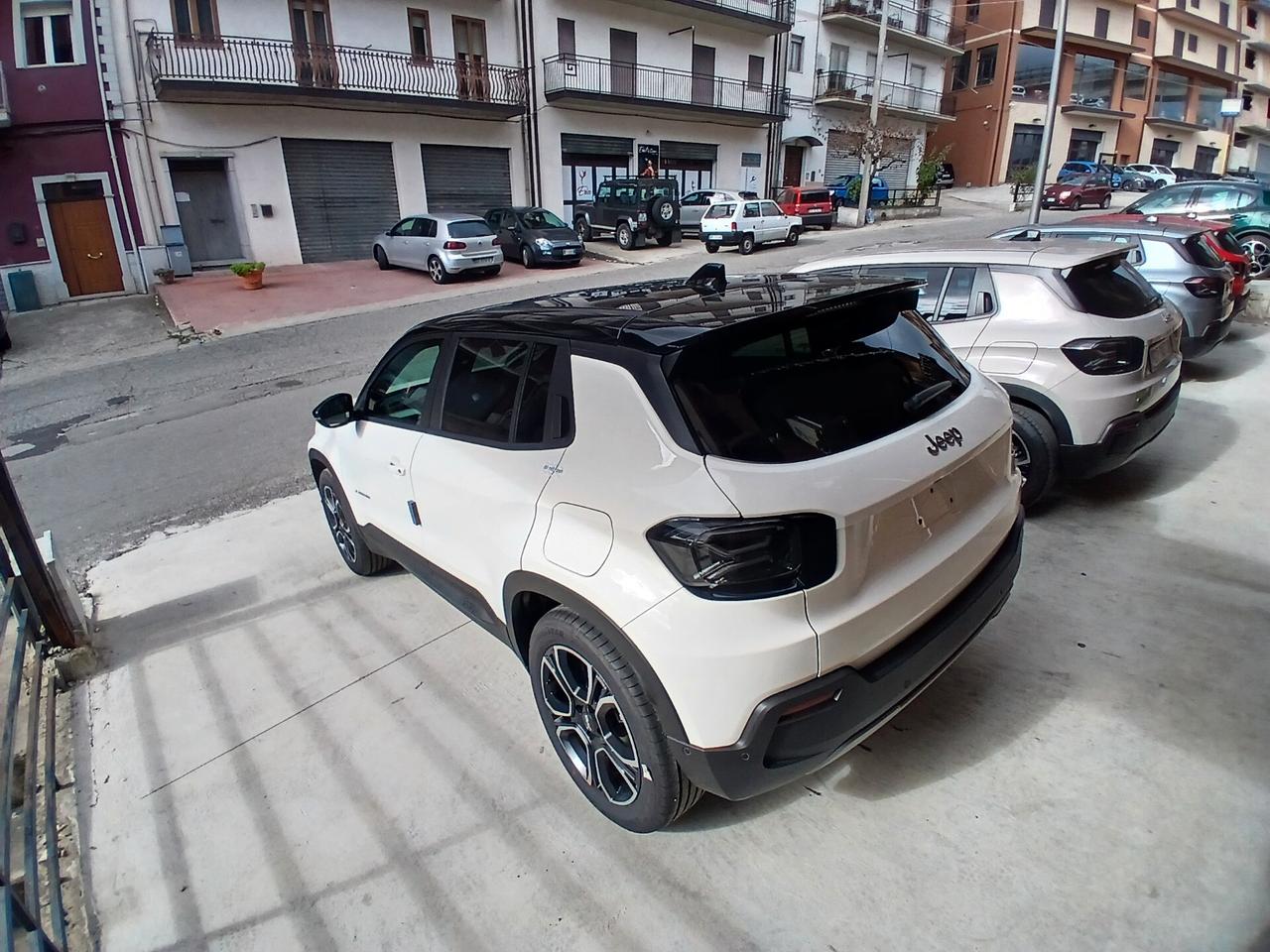 Jeep Avenger 1.2 Turbo 100 CV Summit