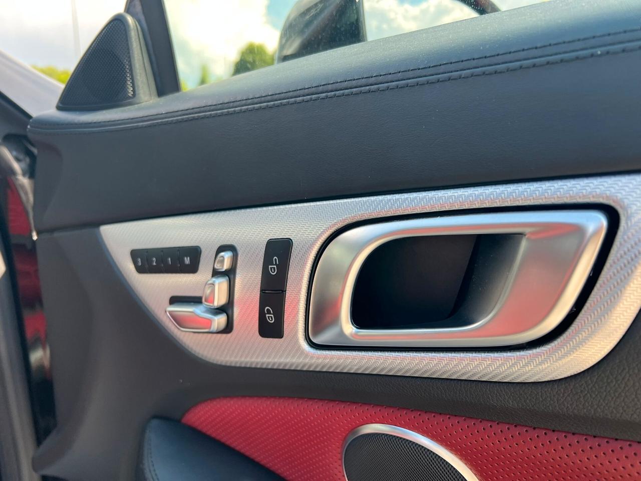 Mercedes-benz SLC 300 AMG line