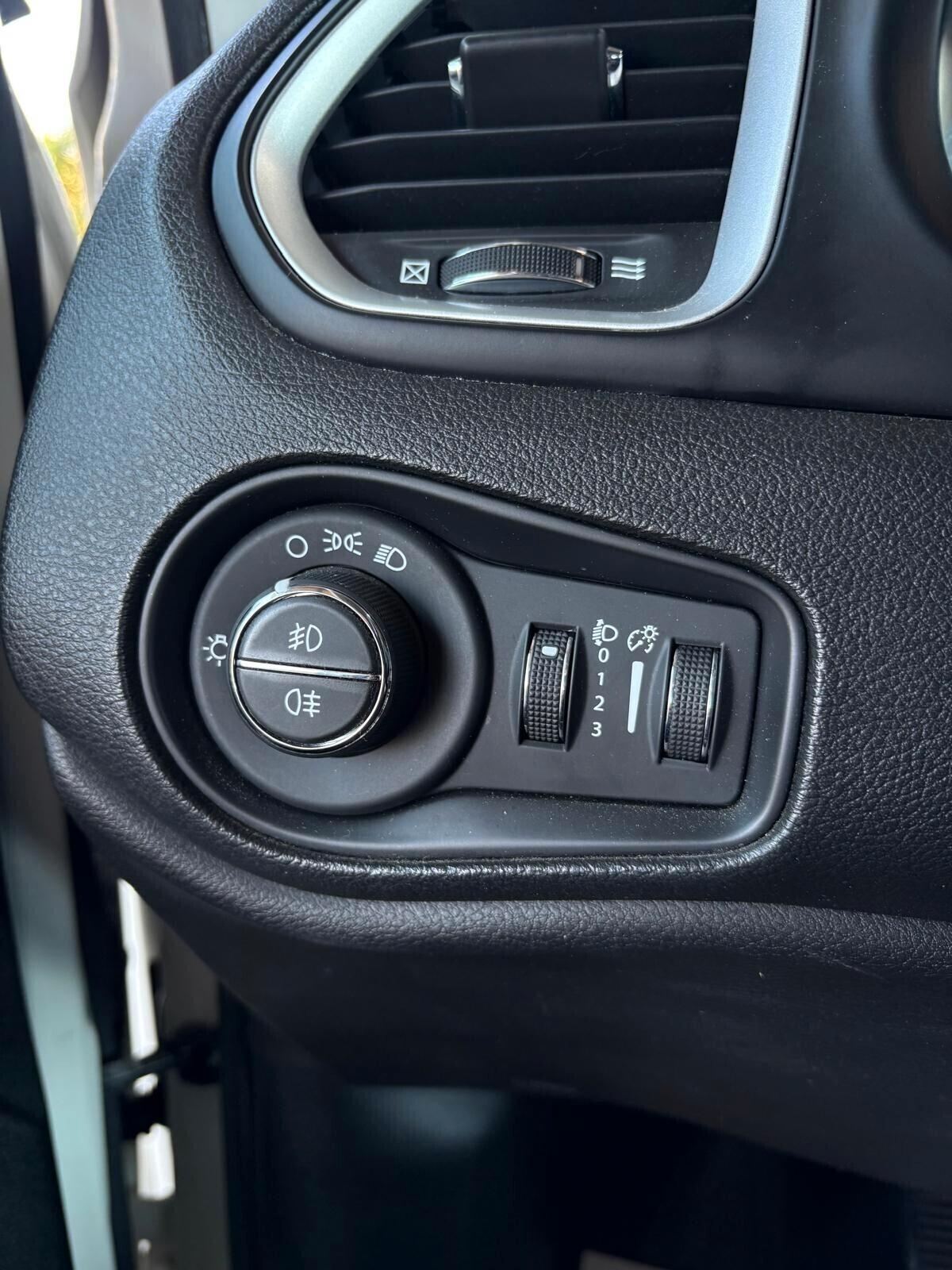 Jeep Renegade 1.6 Mjt 120 CV Longitude