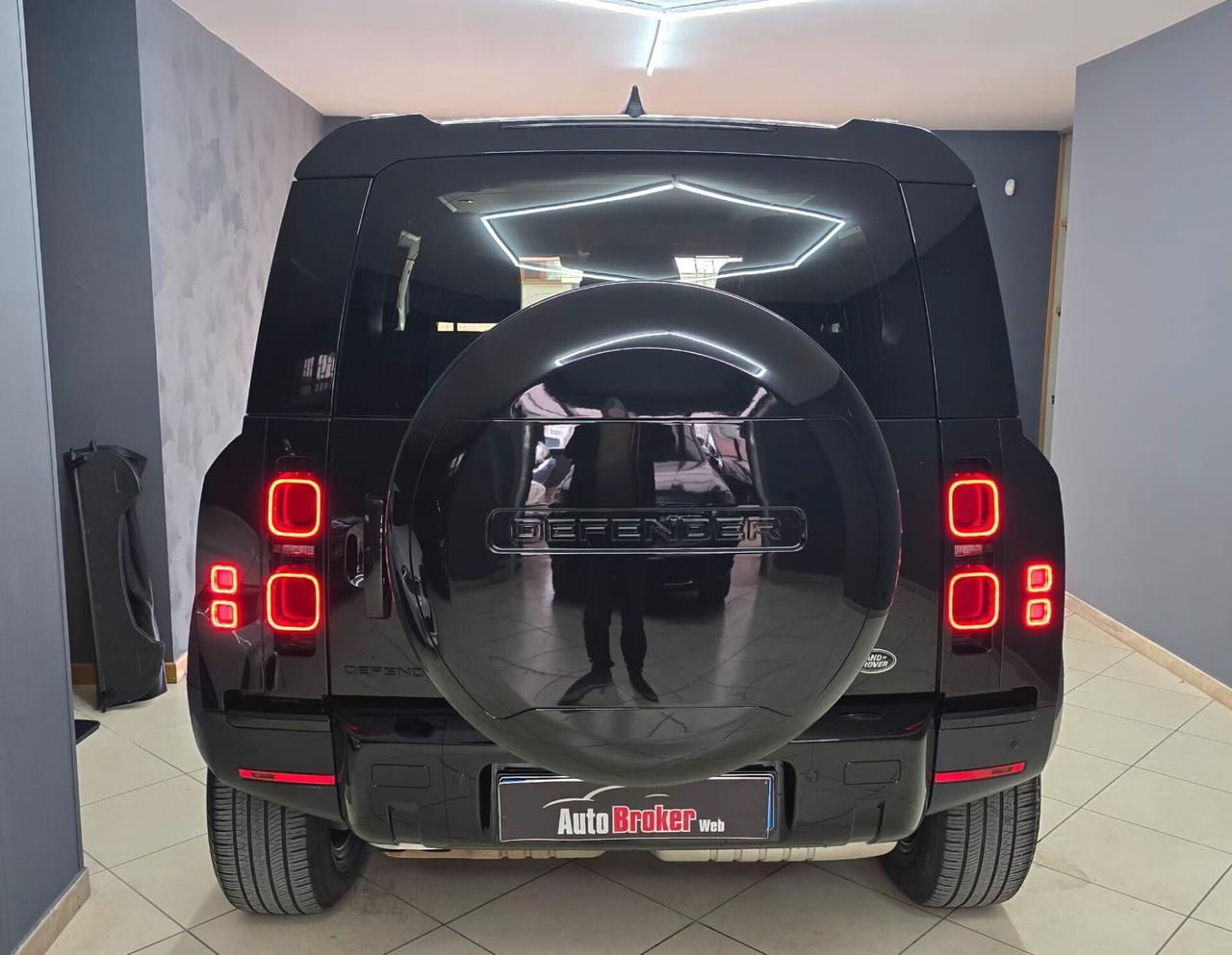 Land Rover Defender 90 3.0D 200cv AWD X-Dynamic HSE FULL BLACK