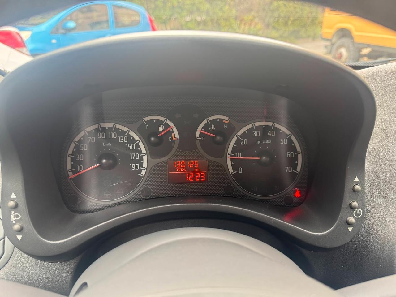 Fiat Panda 1.2 benzina neopatentati