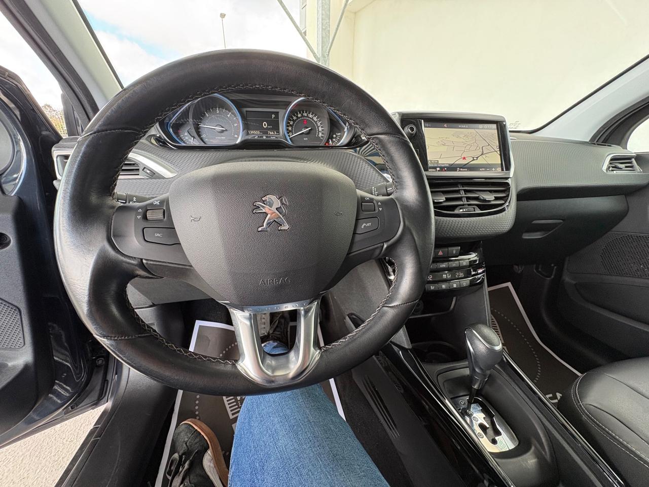 Peugeot 2008 BlueHDi 120 EAT6 S&S Allure