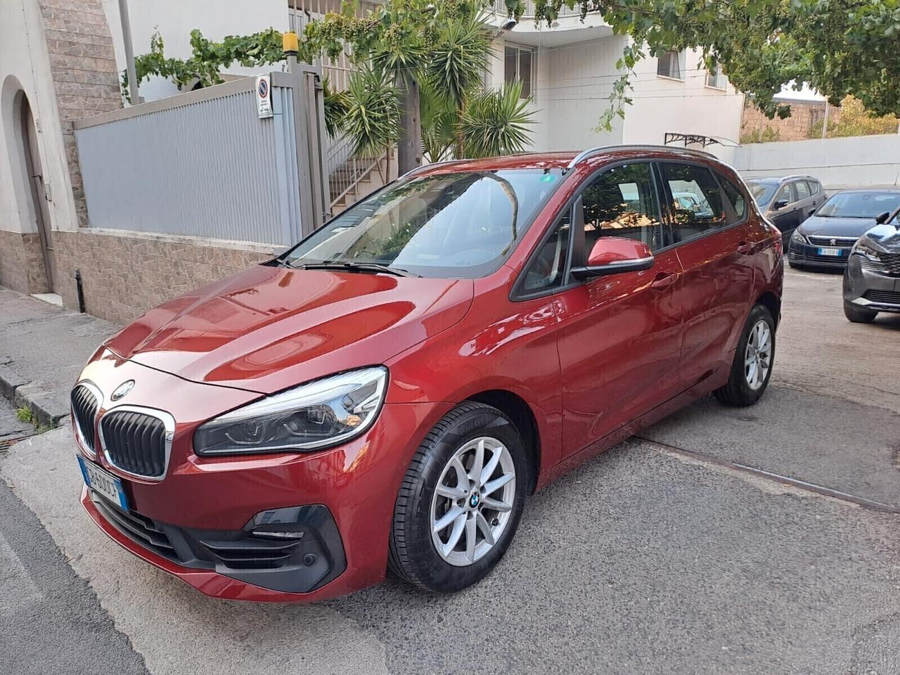 Bmw 216d 2020 garantita