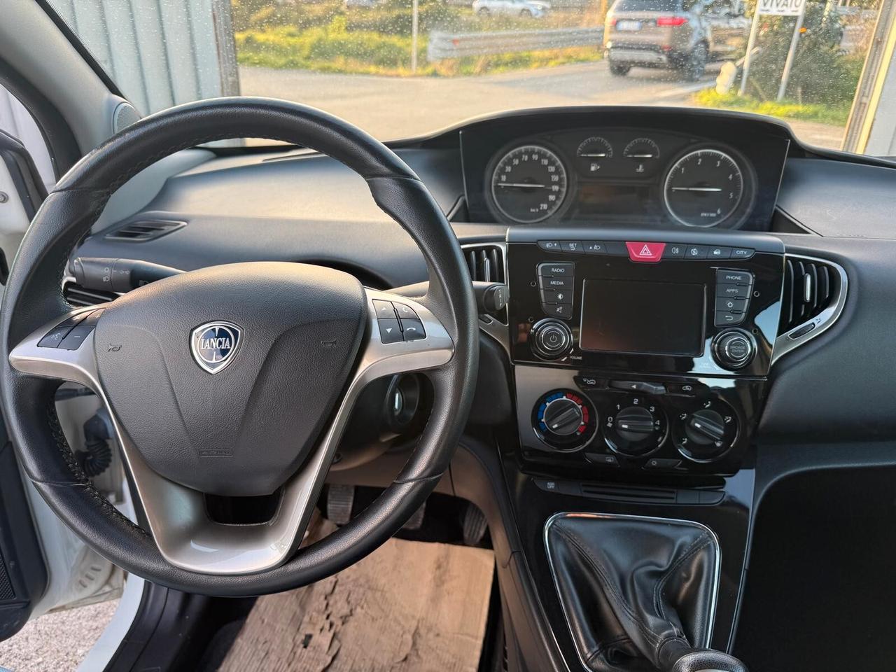 Lancia Ypsilon 1.3 MJT 16V 95 CV 5 porte S&S Gold