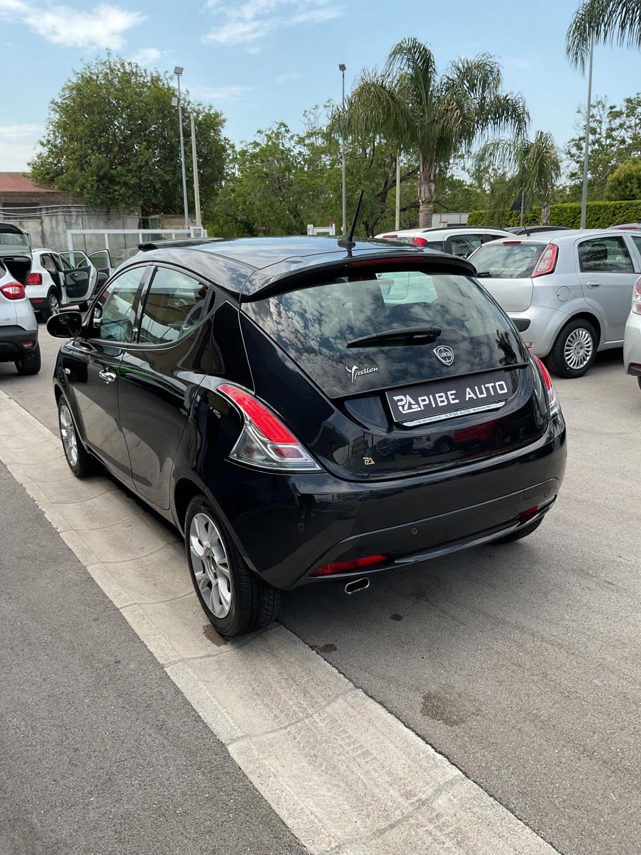 Lancia Ypsilon 1.2 69 CV 5 porte Platinum
