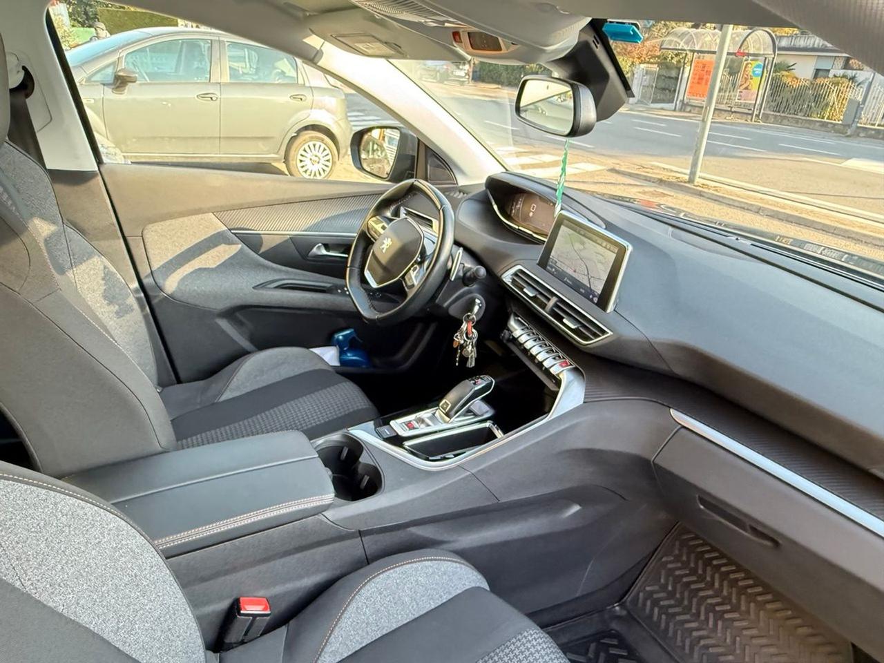 Peugeot 3008 BlueHDi 130 #8835