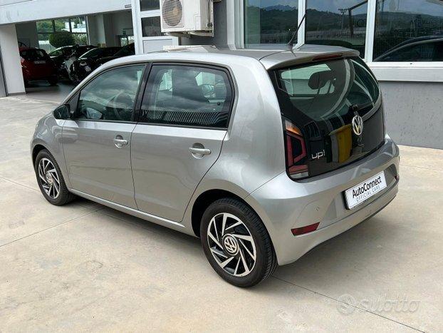 Volkswagen Up Move 1.0 60 CV 5porte adatta neopat