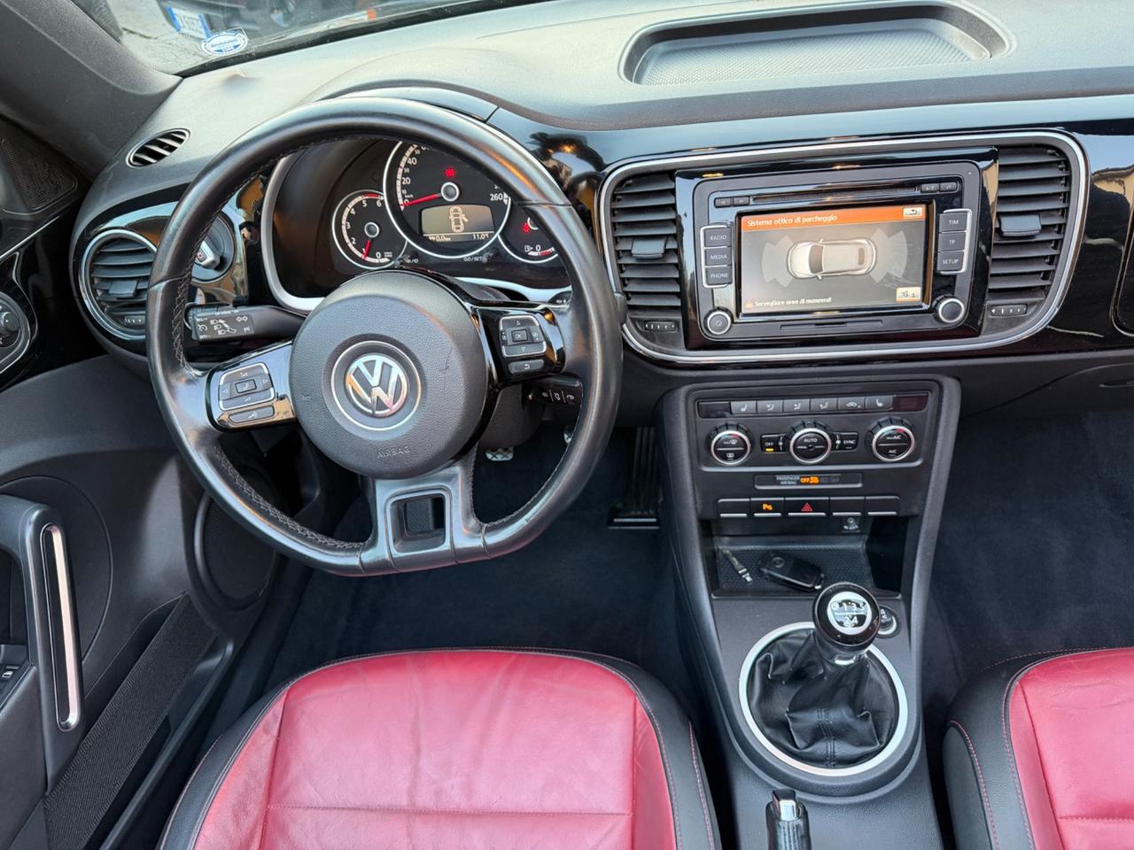 Volkswagen Maggiolino Cabrio 1.6 TDI Design