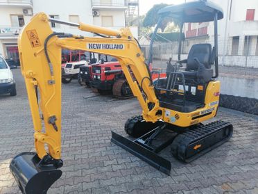Escavatore Seminuovo New-Holland E18 SR (18 Quintali)