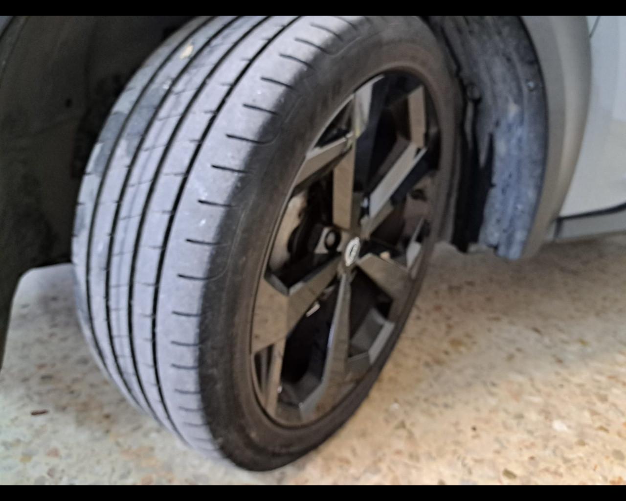 NISSAN Juke 1.0 dig-t Kiiro 114cv