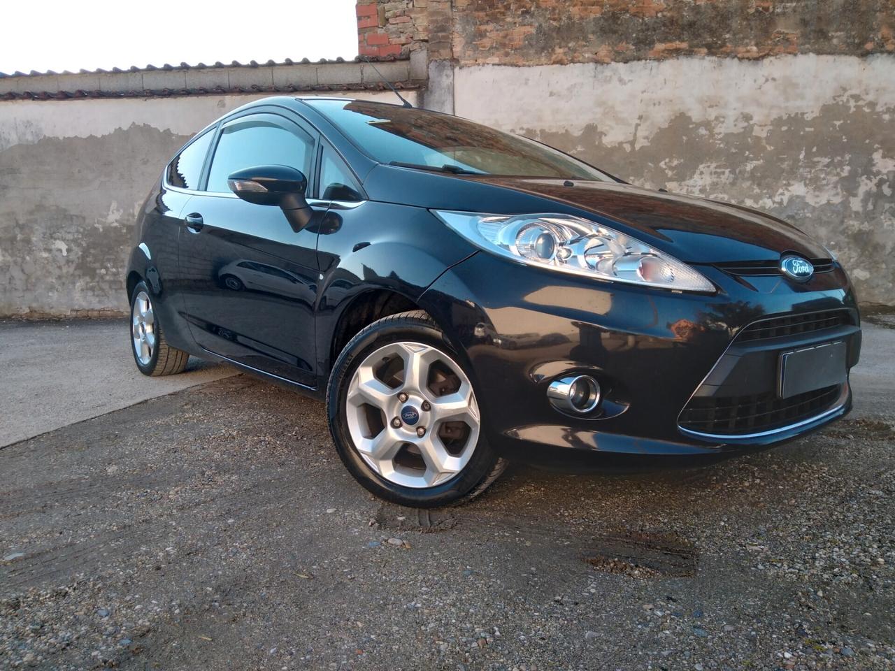 Ford Fiesta 1.2 82CV 3 porte Titanium benzina-gpl x neopatentati