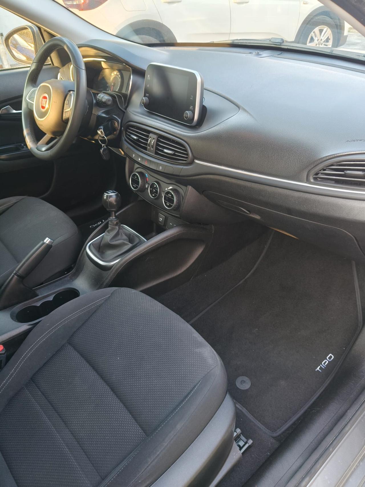 Fiat Tipo 1.6 Mjt S&S SW Lounge