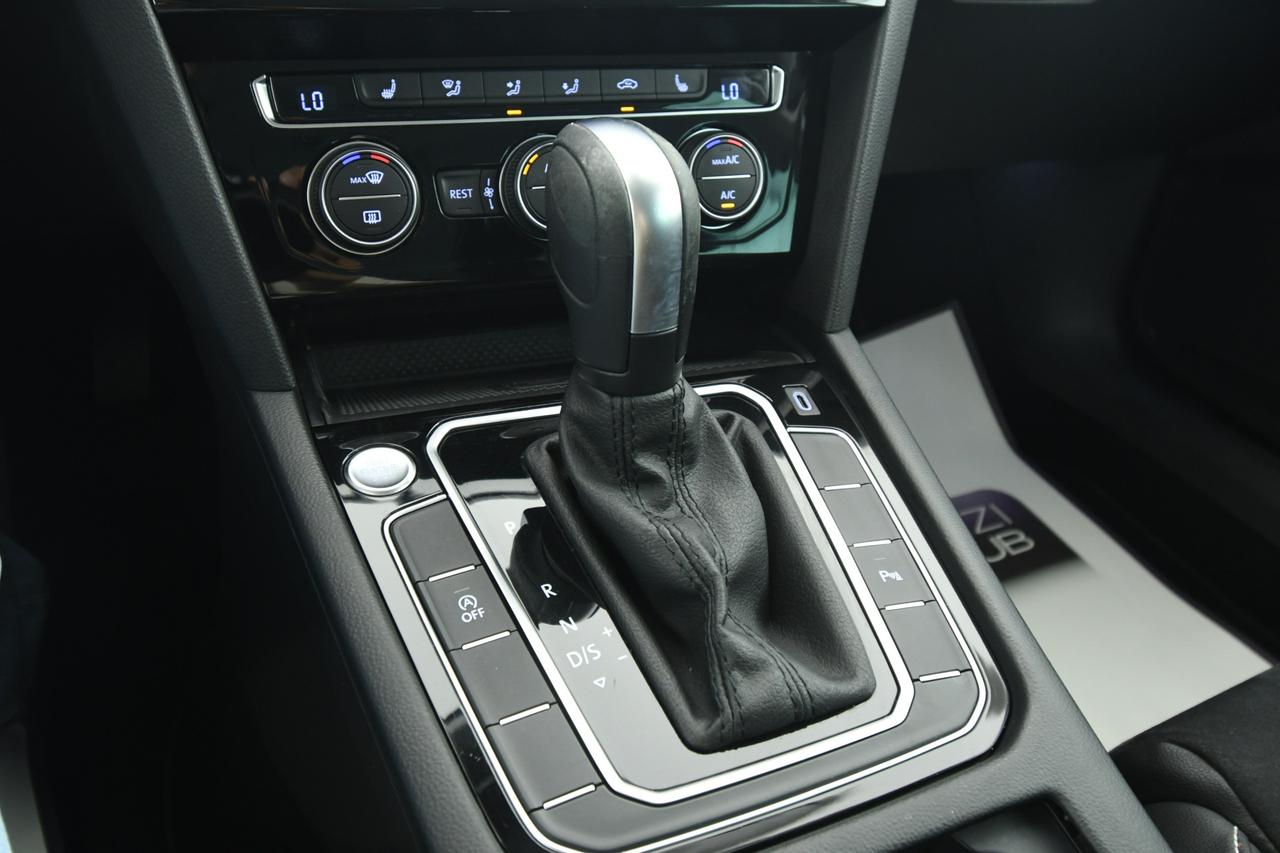 VOLKSWAGEN Passat Variant 2.0 tdi Executive 190cv dsg ACC+APP CONNECT+ALCANTARA