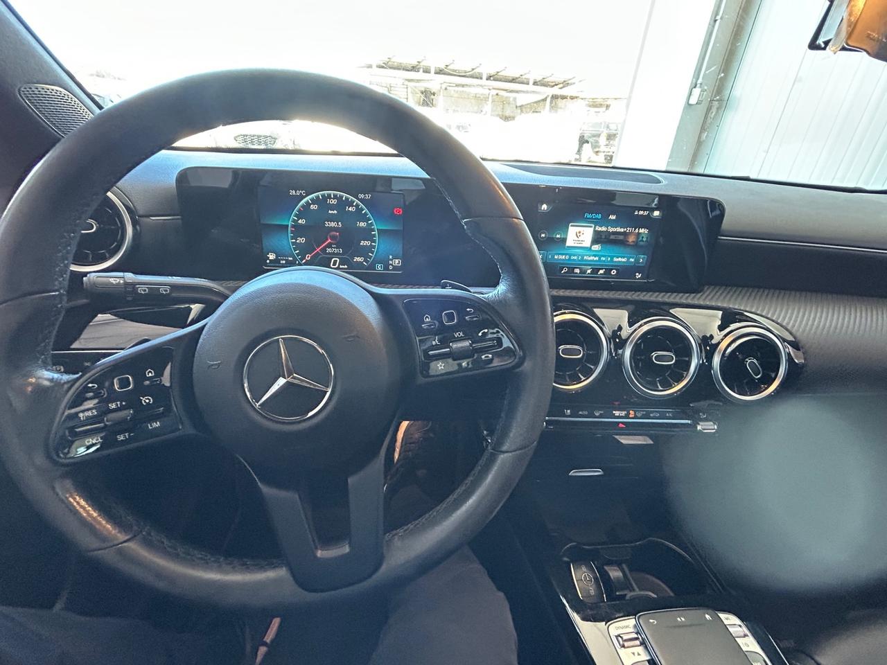 Mercedes-benz A 180 d Automatic Business Extra
