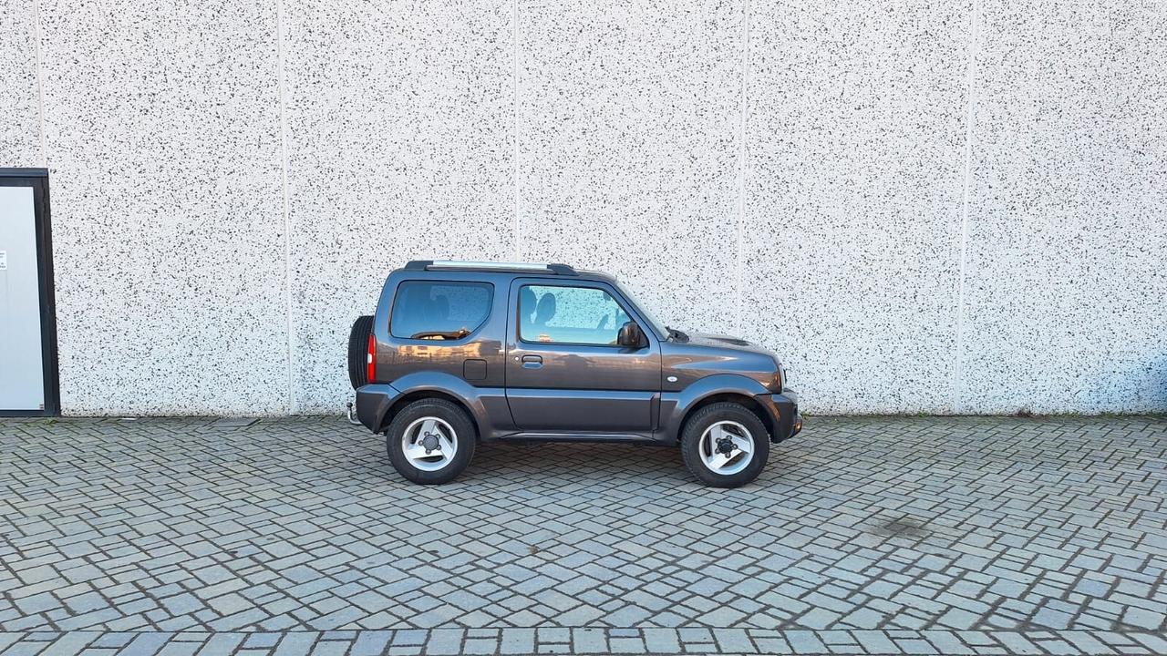 Suzuki Jimny EVO Pelle Gancio traino