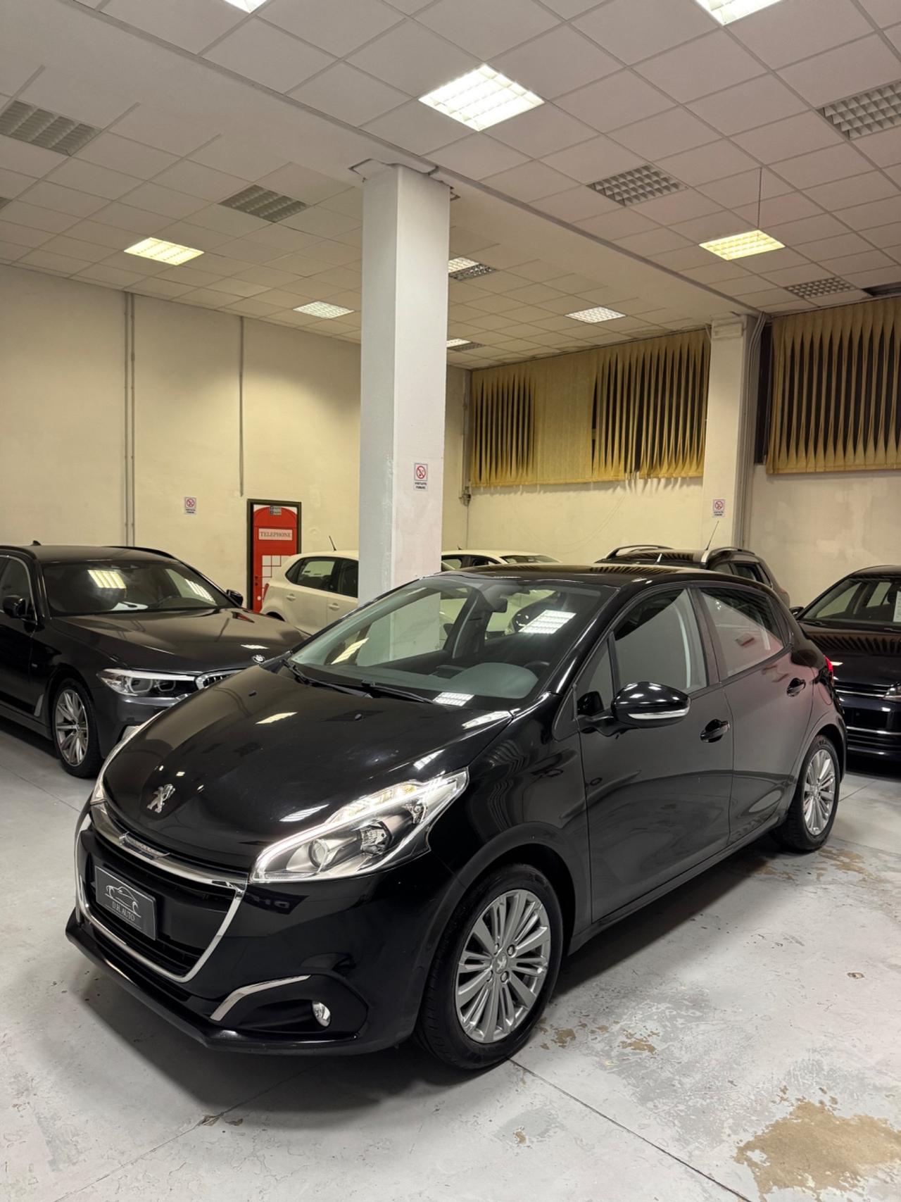 Peugeot 208 PureTech 82 5 porte Allure