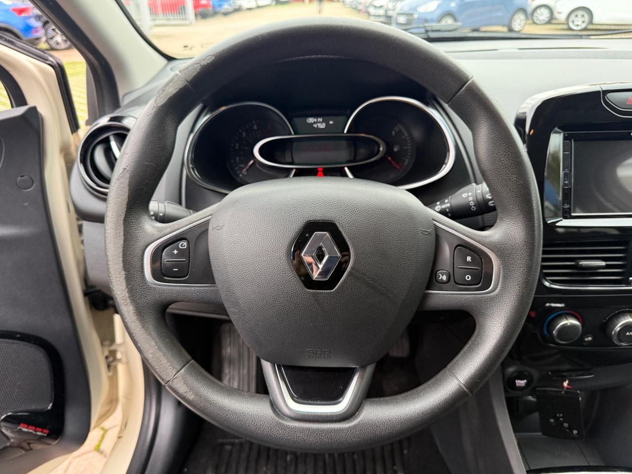 Renault Clio dCi 8V 90CV Start&Stop 82gr 5 porte OK NEOPATENTATI