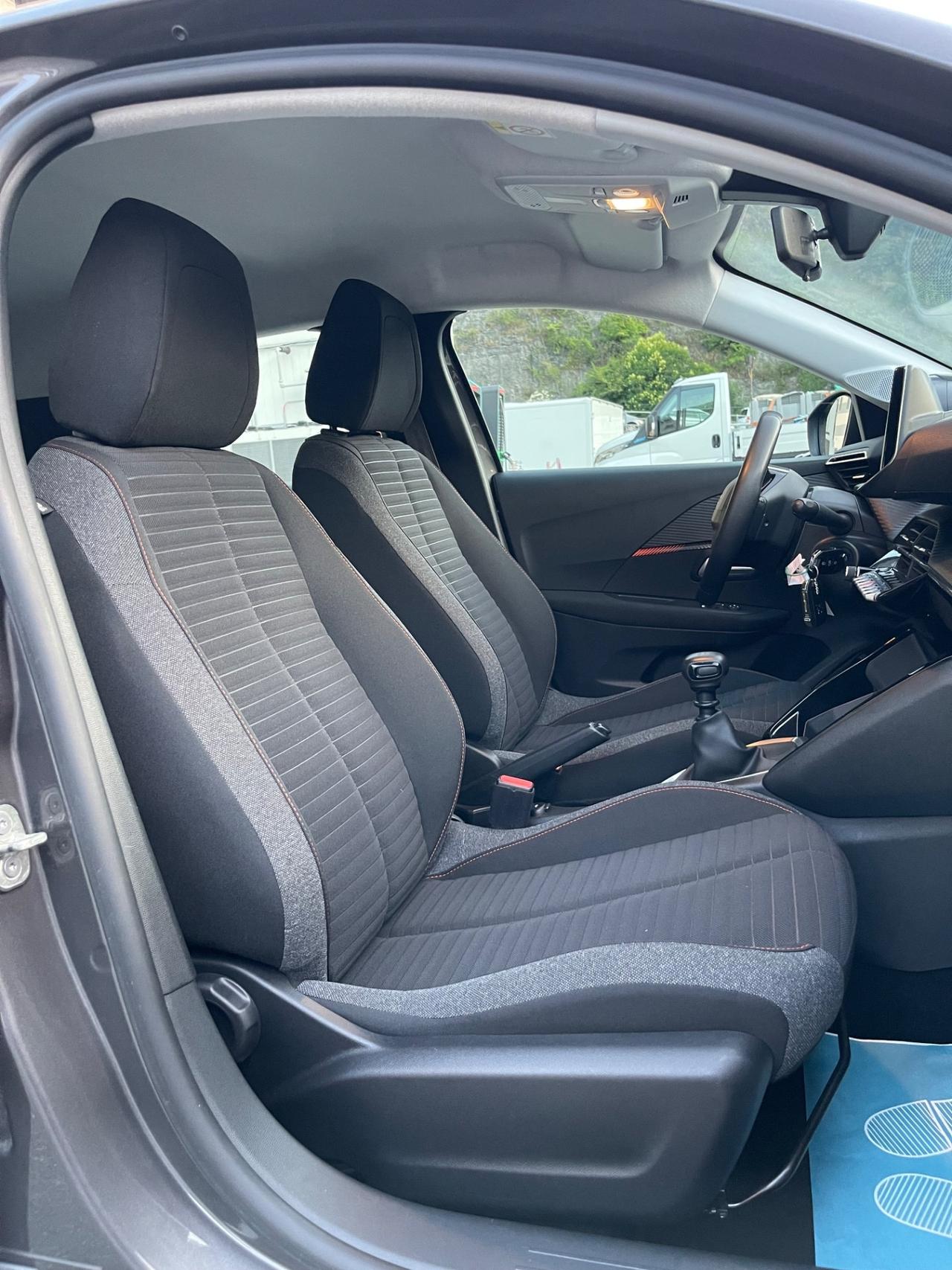 Peugeot 208 BlueHDi 100CV - NEOPATENTATI