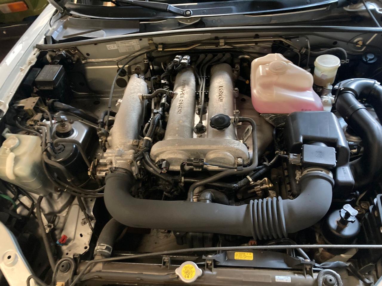 Mazda MX-5 1.6i 16V cat