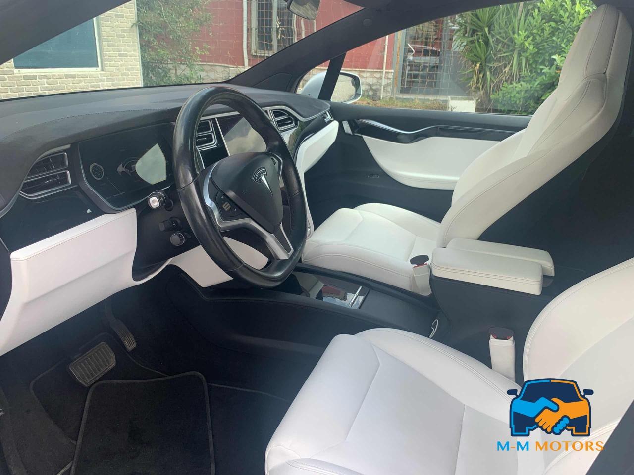 Tesla Model X 90kWh Dual Motor GANCIO TRAINO PILOT AVANZATO